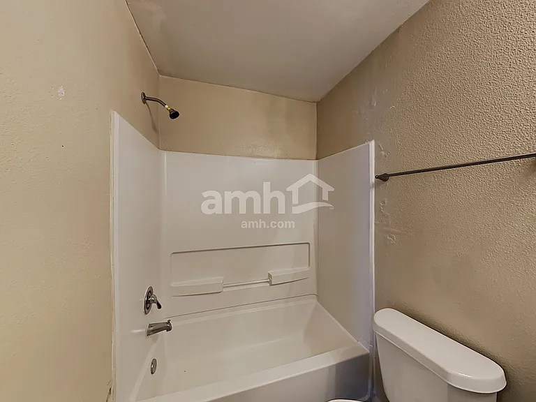 4615 Snowdrop Ct — Photo 13