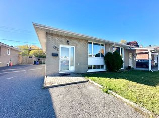 2452 Kaladar Ave, Ottawa, ON K1V8C2