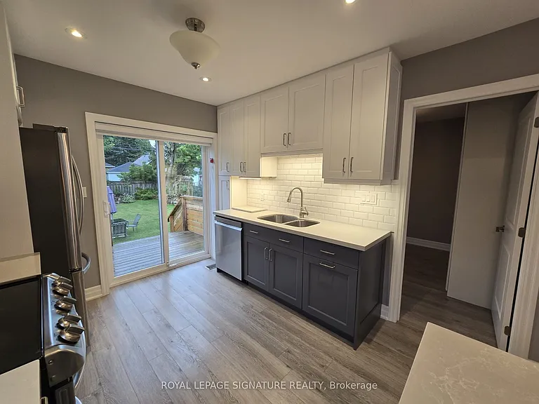 141 Phillip Ave #UPPER — Photo 7