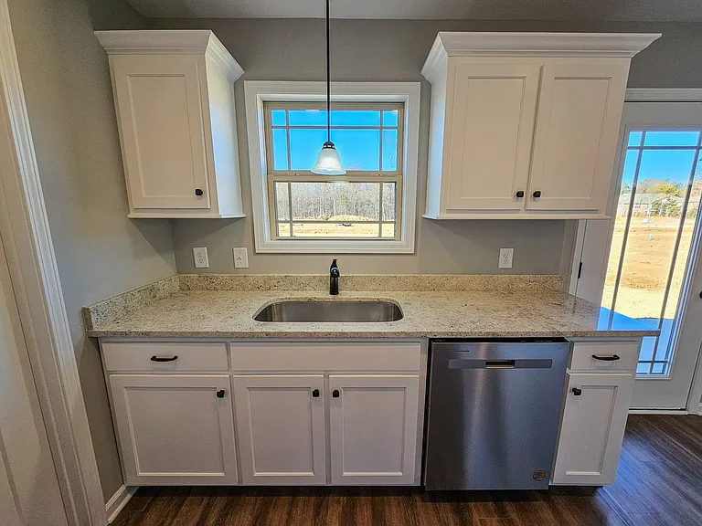 1505 Green Ln — Photo 9
