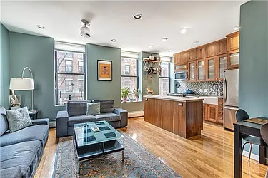 Rented by Metropolitan Res. Partners