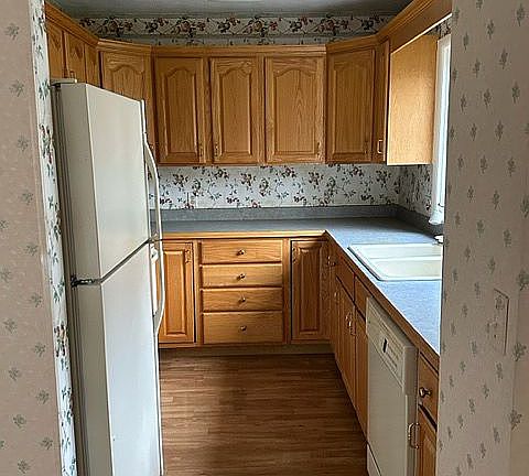 3rd image of 6983 Windward Hills Dr