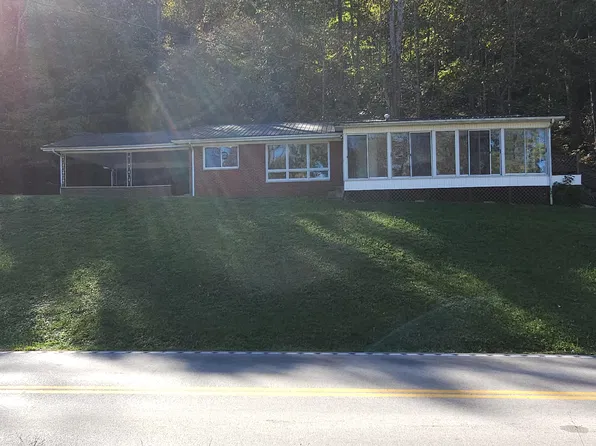 1556 E State Highway 8, Vanceburg, KY 41179