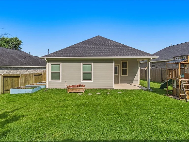 8415 Balding Dr — Photo 38