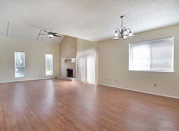 5th image of 1721 Arvada Dr
