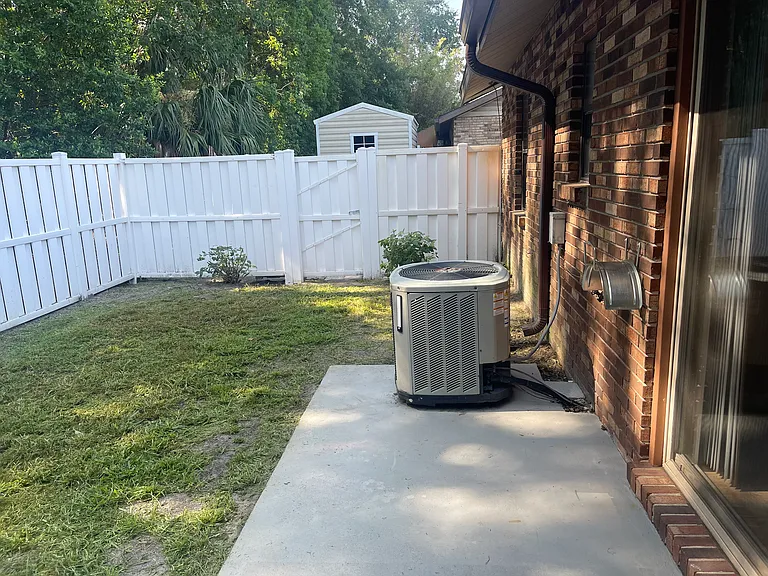1029 SW Rossborough Ct #102 — Photo 36