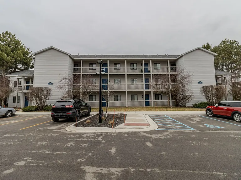 601 Riverine Dr #302 — Photo 22