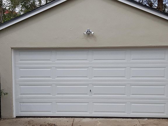 2nd image of 647 S Hillview Ave