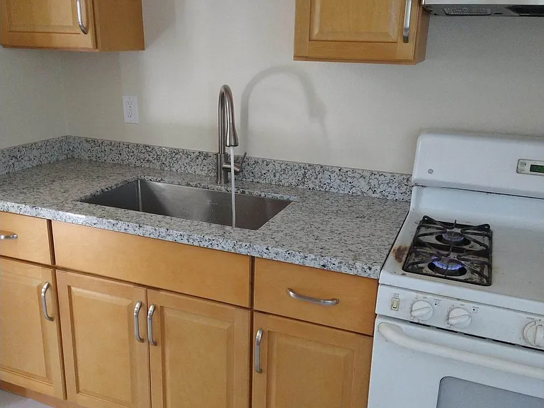 127 Madoline St — Photo 17