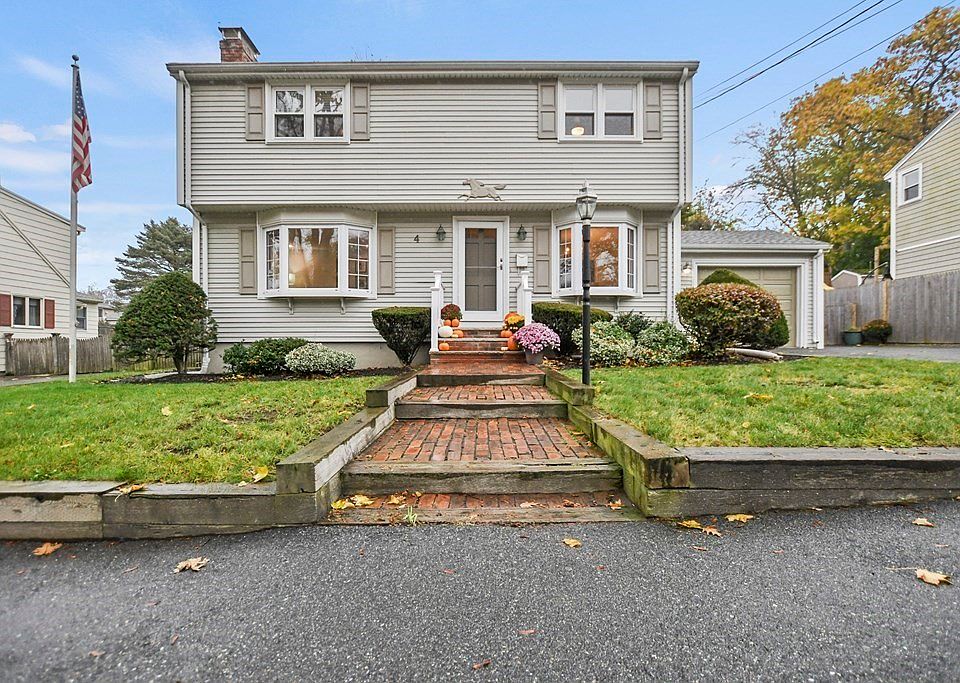 1st image of 4 Brentwood Dr