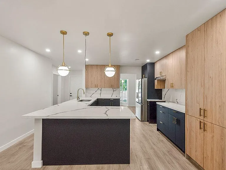 5514 Chantilly Ln — Photo 14