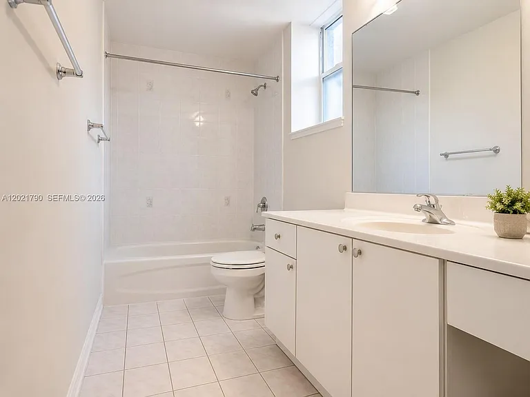 6500 NW 114th Ave #1021 — Photo 14