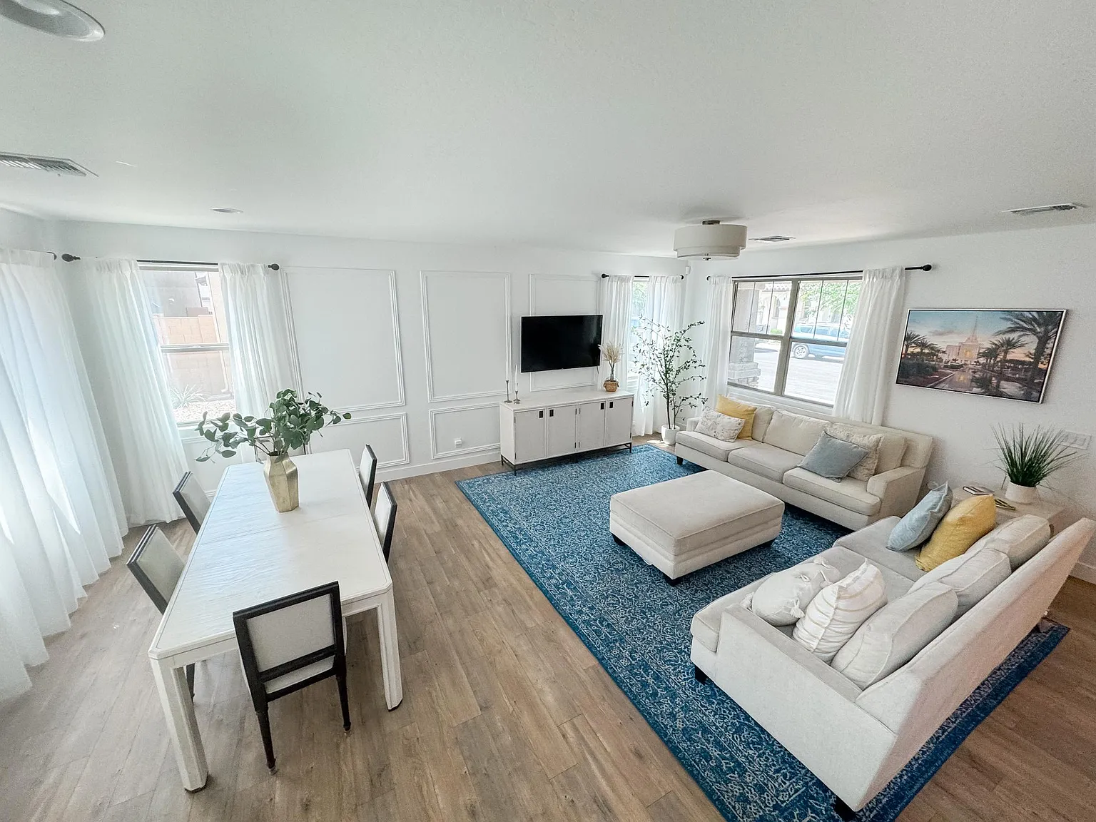 3 bed, 1956 sqft, $2,300 — Photo 3
