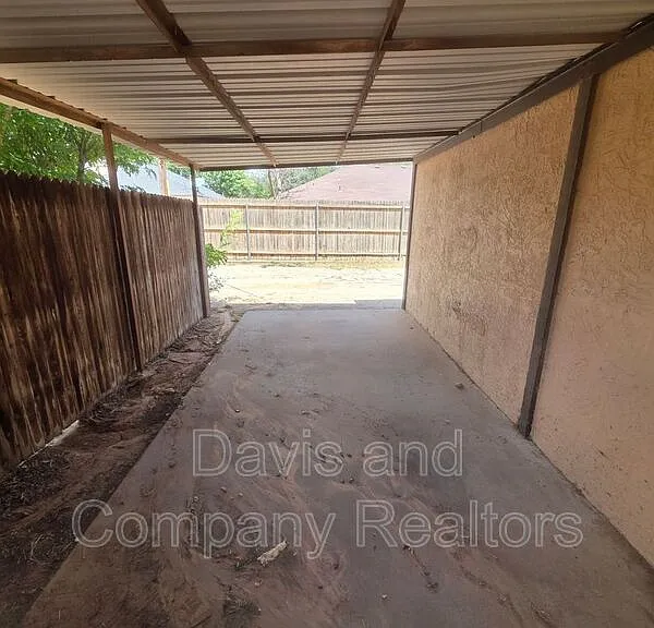 4422 Fairgate Dr — Photo 20