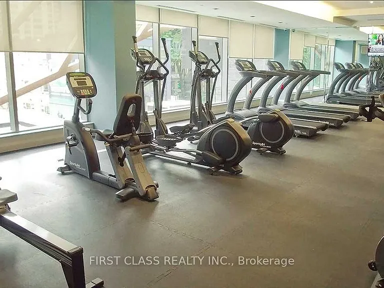50 Wellesley St E #2902 — Photo 3