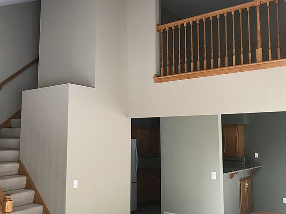 Stairs to open loft