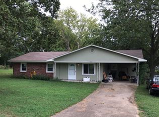 701 Dawn St, Berryville, AR 72616