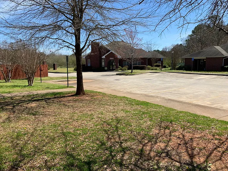 1635 Cobblestone Ln — Photo 16