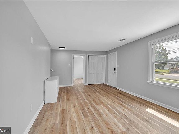 5th image of 7509 Wyndam Rd