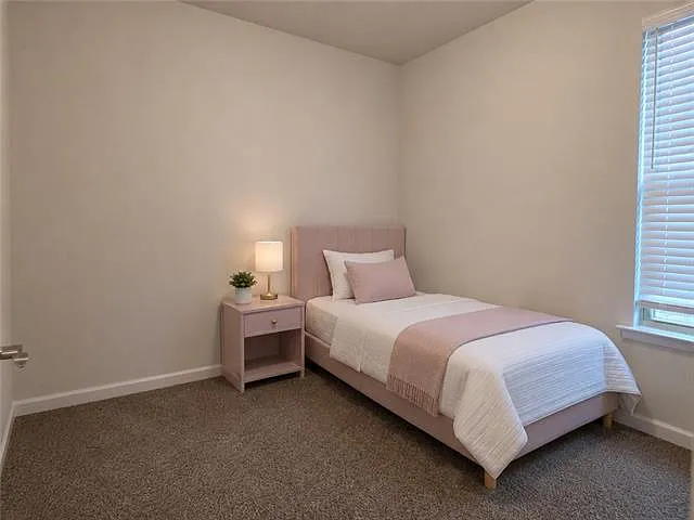 109 Oak Landing Ln — Photo 14