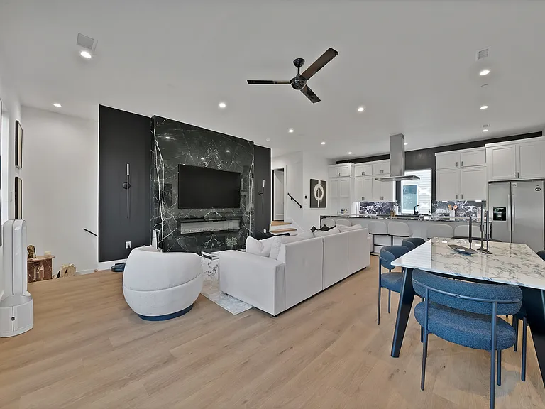 2139 Mail Ave #102 — Photo 5