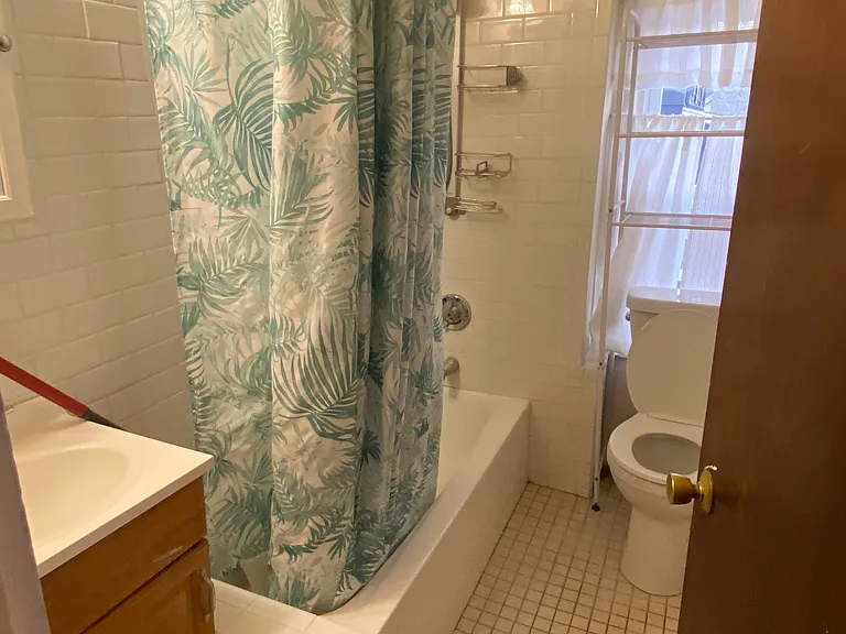 37 Lake Ave #2 — Photo 3