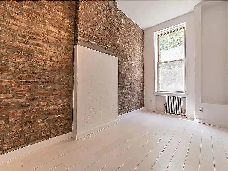 116 Saint Marks Pl #2F — Photo 8