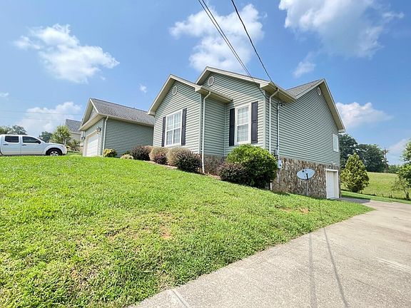 3rd image of 175 Olivia Lee Ct