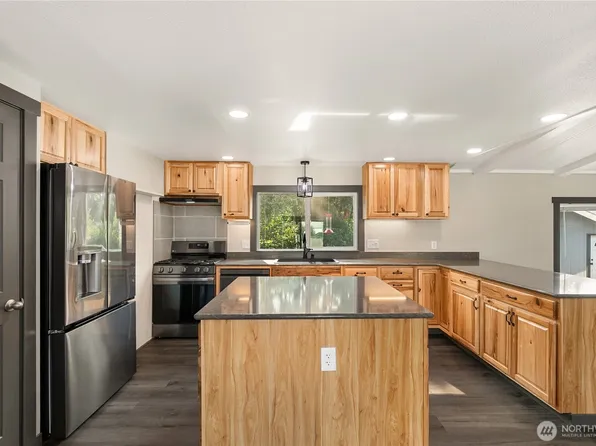 21610 145th Street E, Bonney Lake, WA 98391