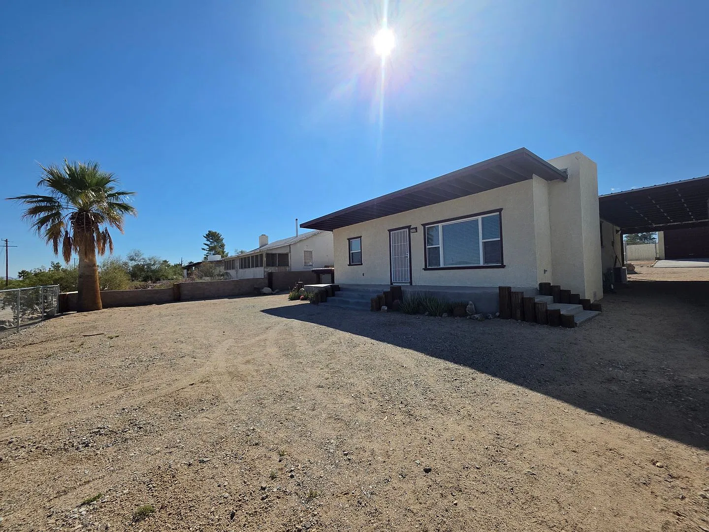 Fantastic 2 Bedroom home rent ready — Photo 2
