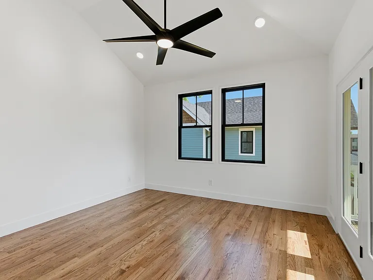 1111 Petway Ave — Photo 17
