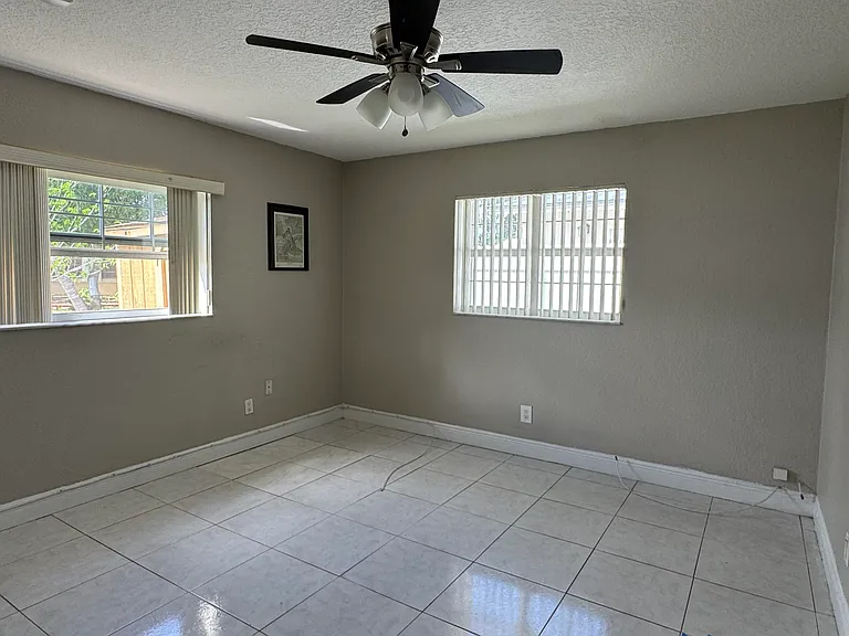 2180 NW 93rd Ave — Photo 7