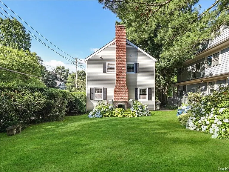 47 Wendt Ave — Photo 27