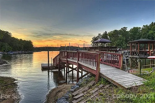 2427 Mount Isle Harbor Dr Photo 1