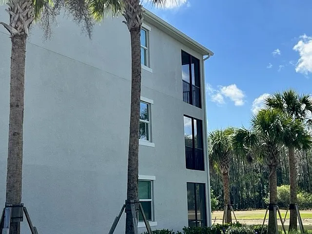 3 bed, 1301 sqft, $2,600 — Photo 3