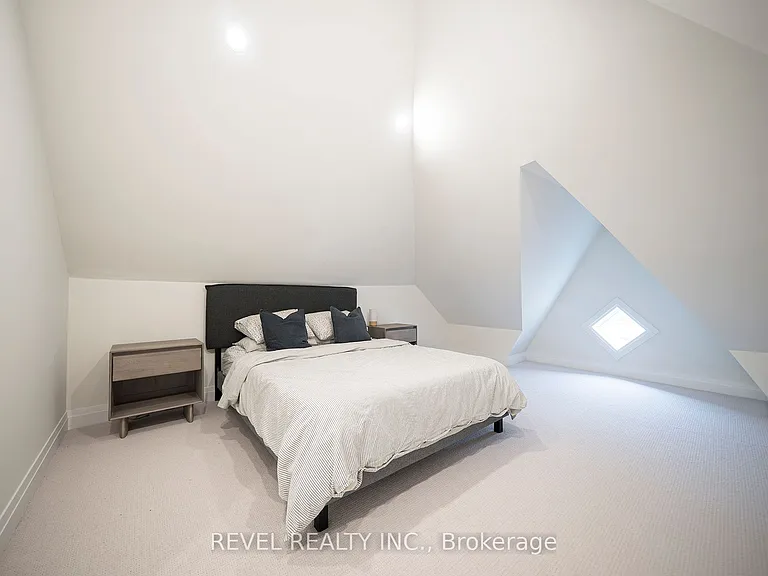 22 Lawrence St — Photo 19
