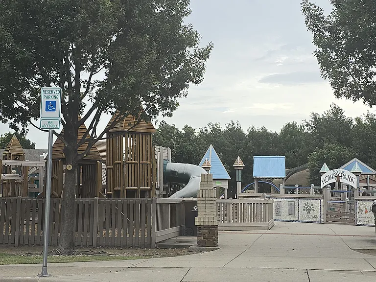 9960 Dixon Ct — Photo 16