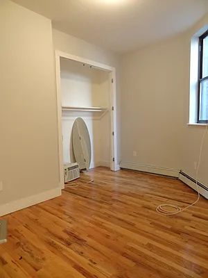 Rented by Miron Realty Group | media 102