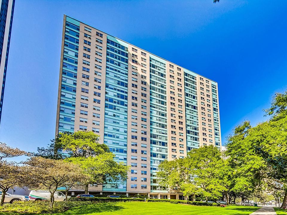1st image of 3180 N Lake Shore Dr APT 13C