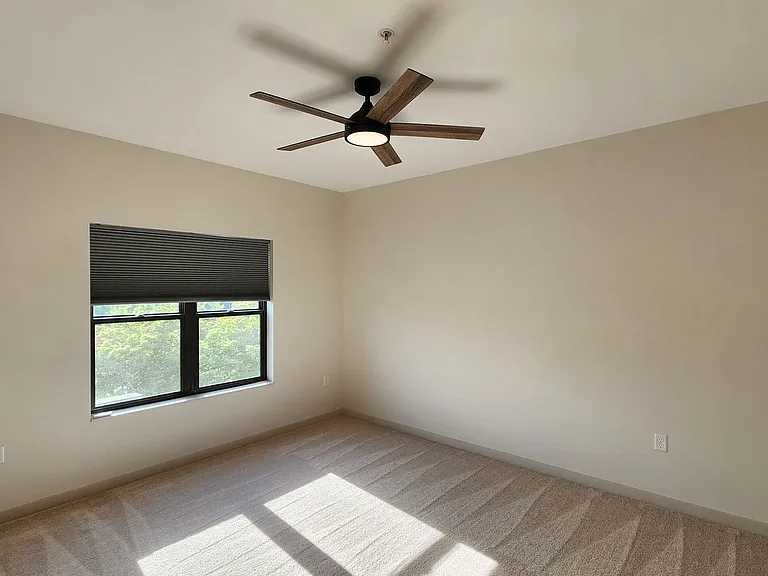 712 W Spruce St — Photo 19