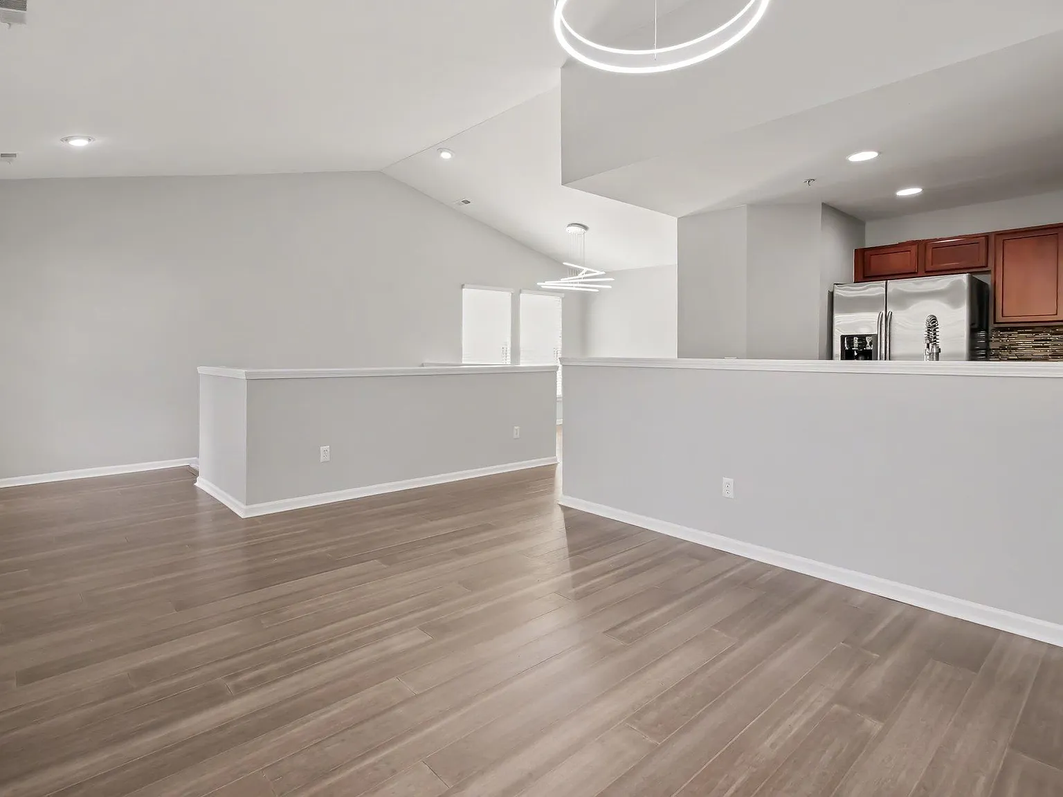 2 bed, 2.0 bath, 1080 sqft, $2,100 — Photo 3