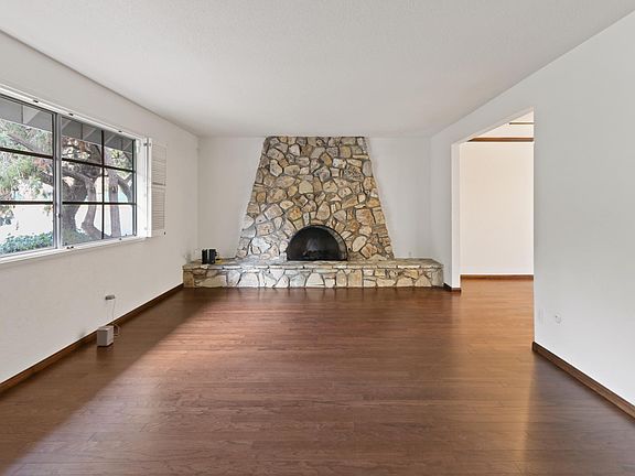 4th image of 3235 Laurel Canyon Blvd