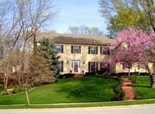 11921 Nieman Rd, Overland Park, KS 66213