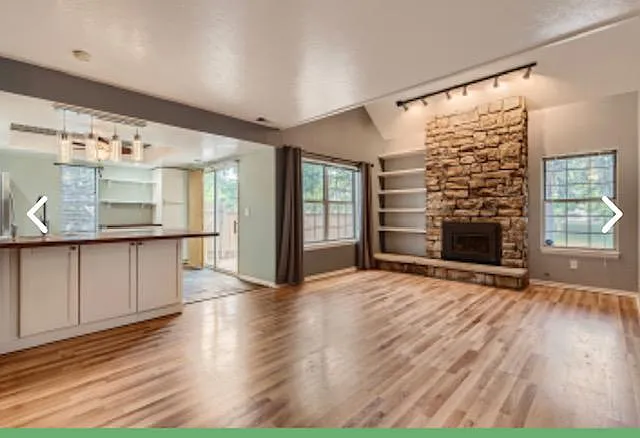1921 S Xanadu Way