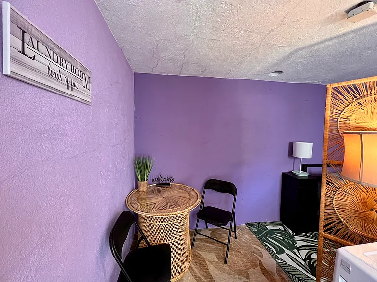 Laundry room / optional extra bedroom.