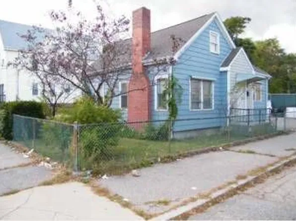 9 Tennessee Ave, Providence, RI 02905