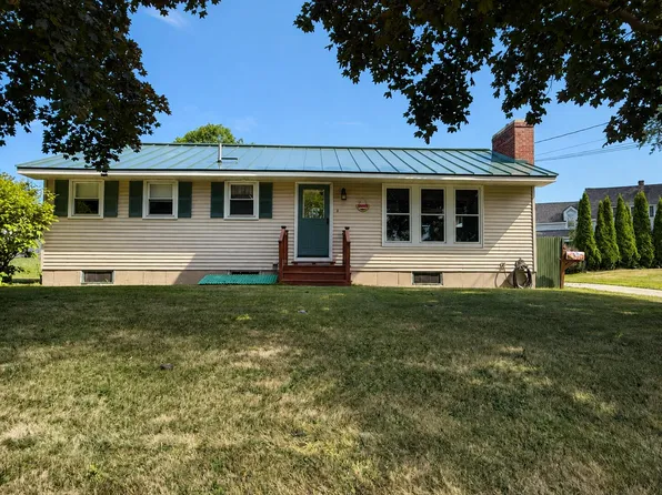 2 Burns Street, Fairfield, ME 04937