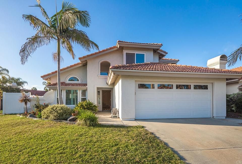 1st image of 684 Poinsettia Park S