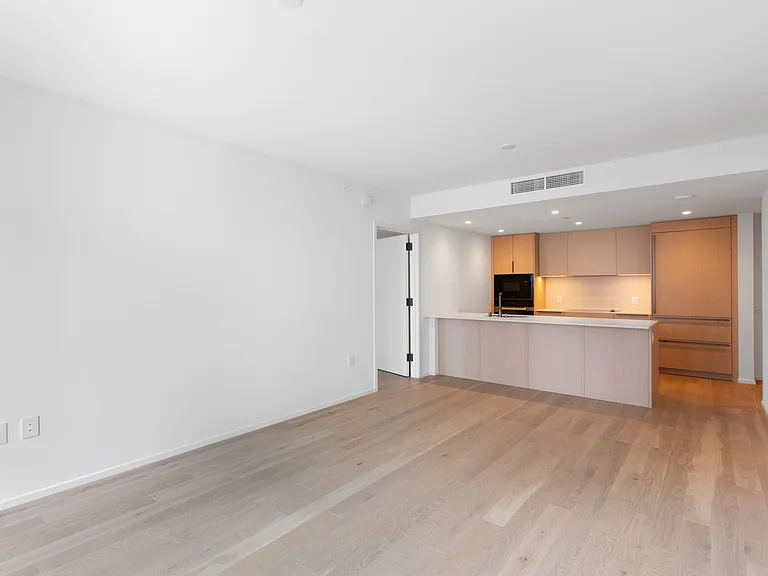 333 Ward Ave #1204 — Photo 4