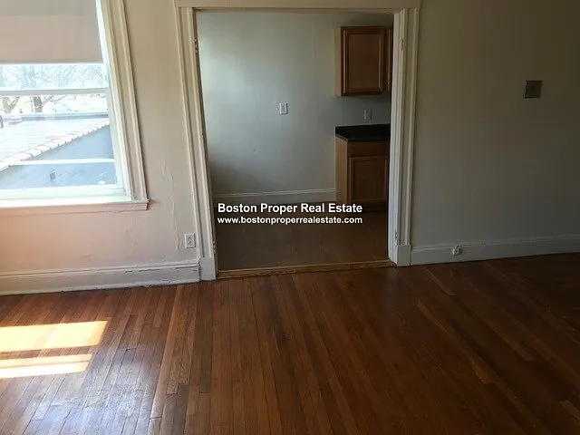 1109 Boylston St #6 — Photo 4